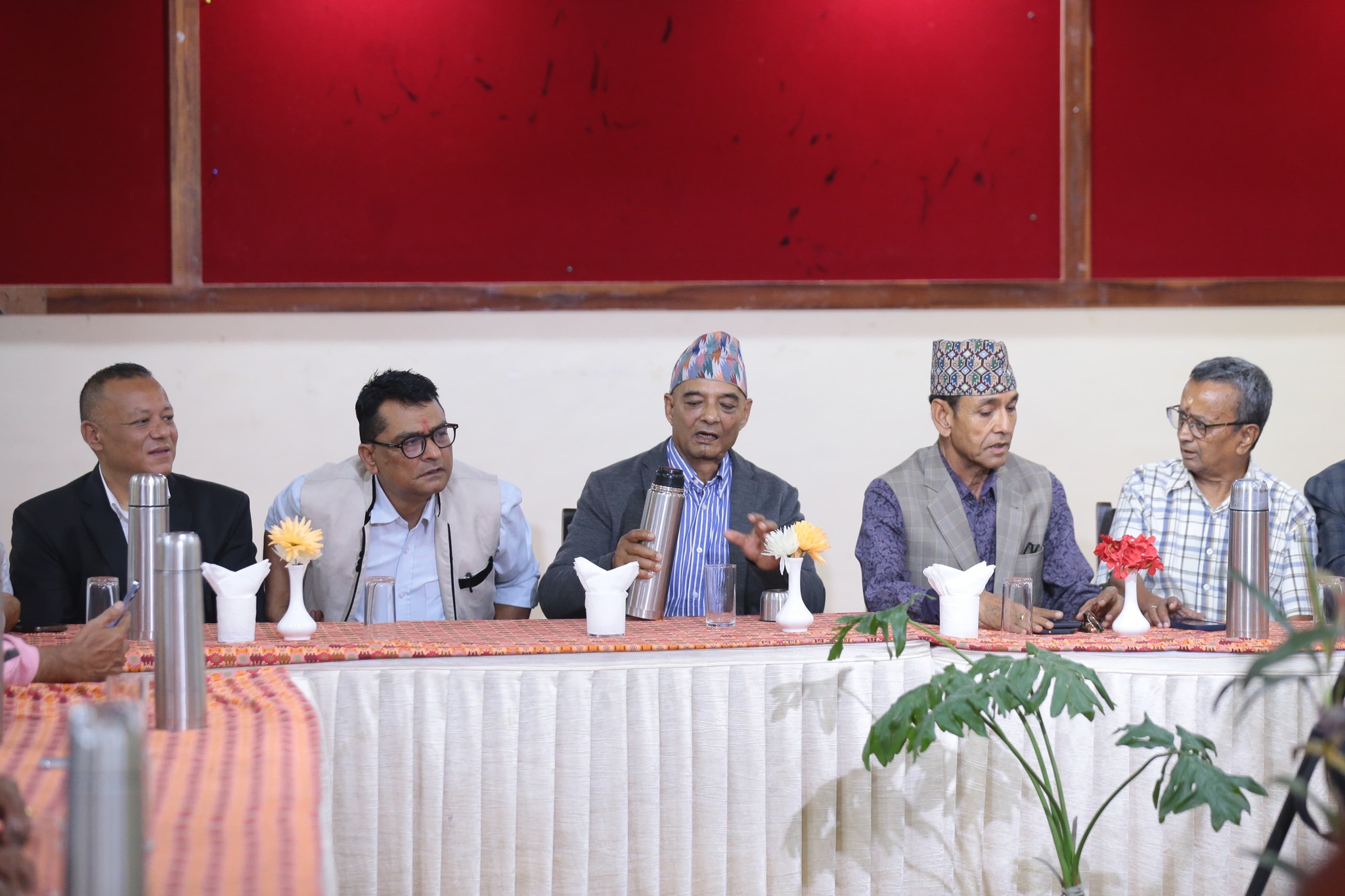 राप्रपा छाडेका धवलशम्शेरले भनेः ‘भत्किएको घरभन्दा नयाँ घर बनाउनुपर्छ’